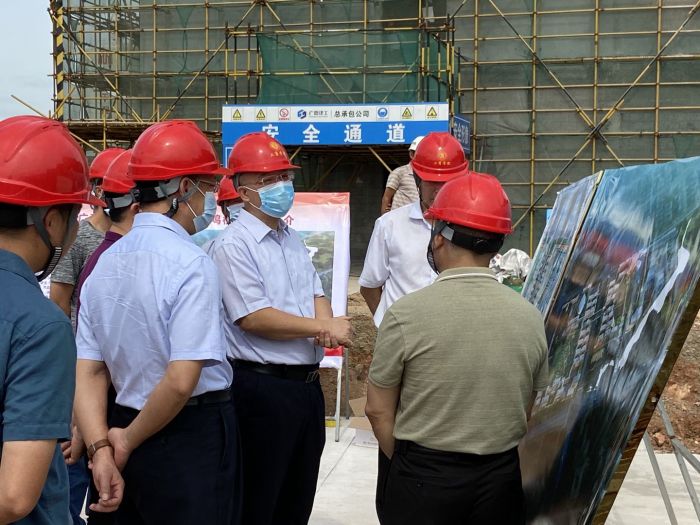 相识学院建设情况。韦艳兰 摄.jpg
