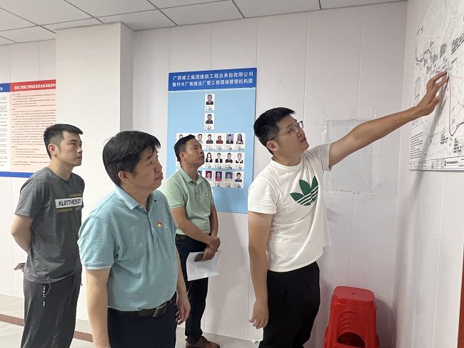 查抄现。ńㄍ迹。卢丽君摄.JPG